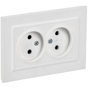 Розетка 2-м СП BRITE РС12-2-БрАБ 10А в сборе без заземл. без защ. шторок арктич. бел. IEK BR-R20-10-K91-F